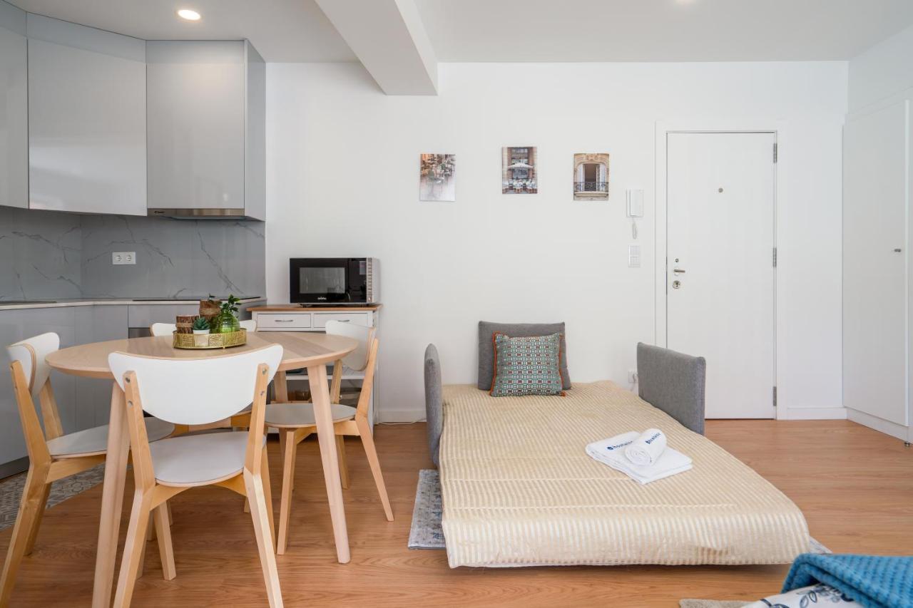 Host Wise - Comfy Sunny Flat - Prime Location Apartment Porto Bagian luar foto